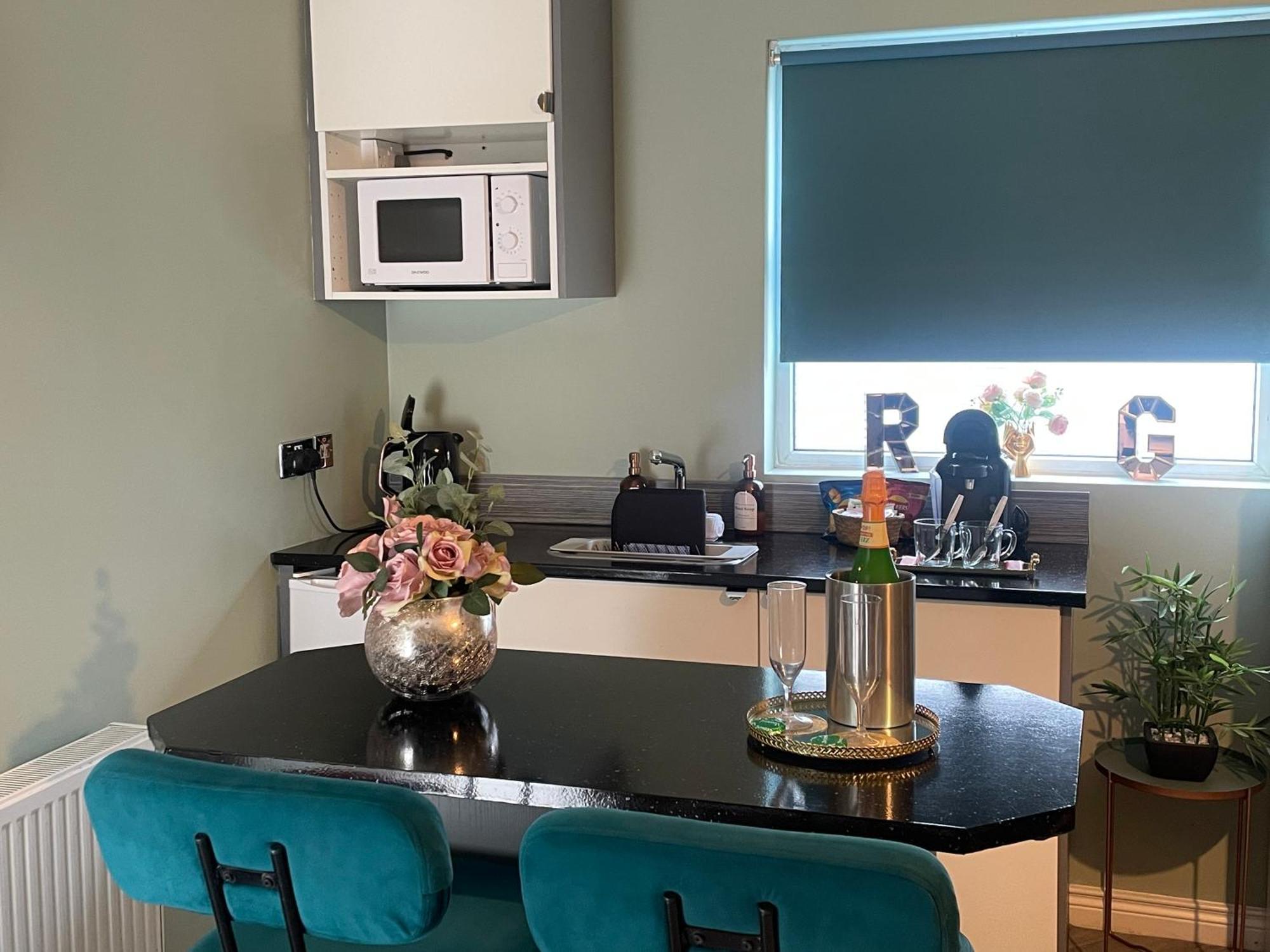 The Rose Garden Room - Self Contained Studio Ballycastle Extérieur photo