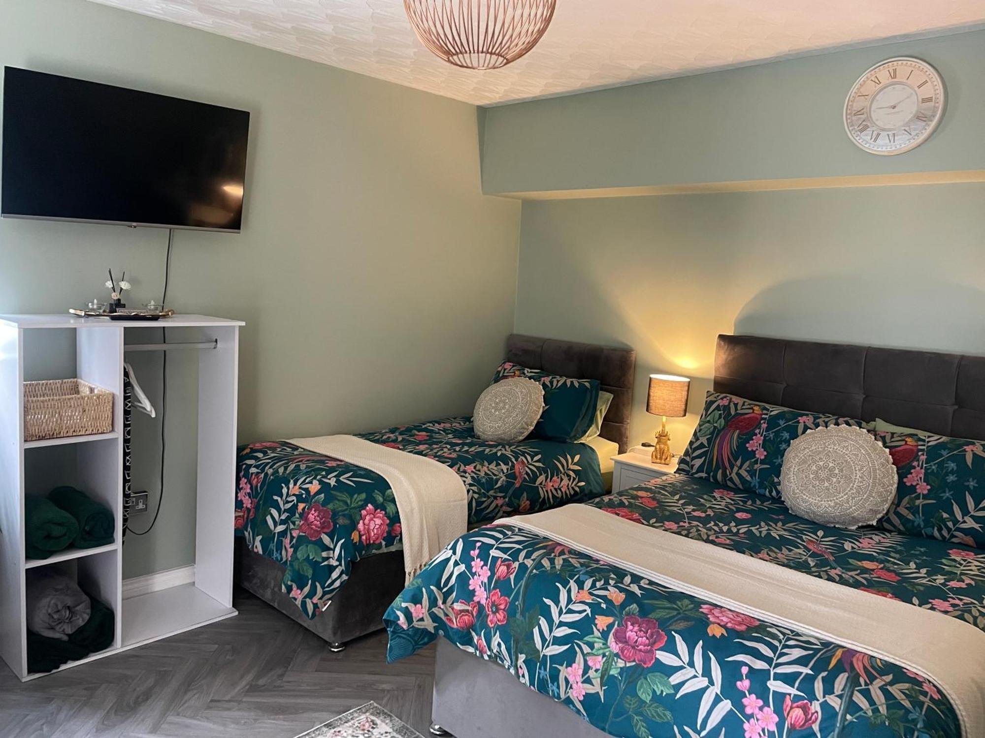 The Rose Garden Room - Self Contained Studio Ballycastle Extérieur photo